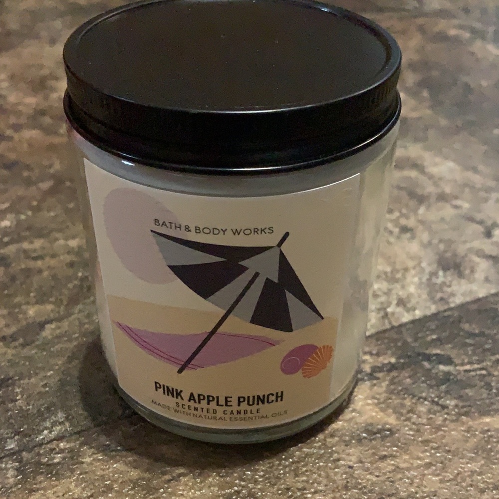 Bath & body works single wick candle